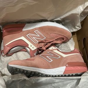 New Balance 574 All Pink